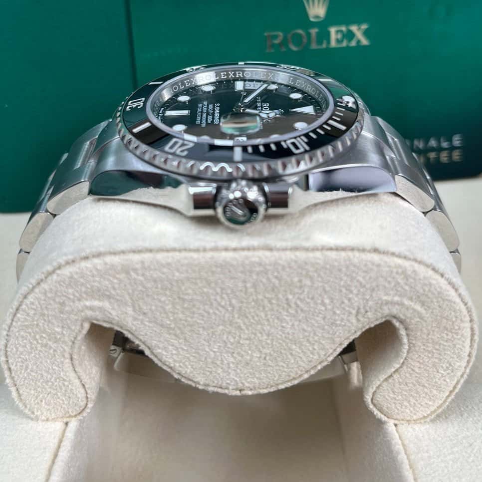 Rolex Submariner 41mm Black Never worn - Inside View