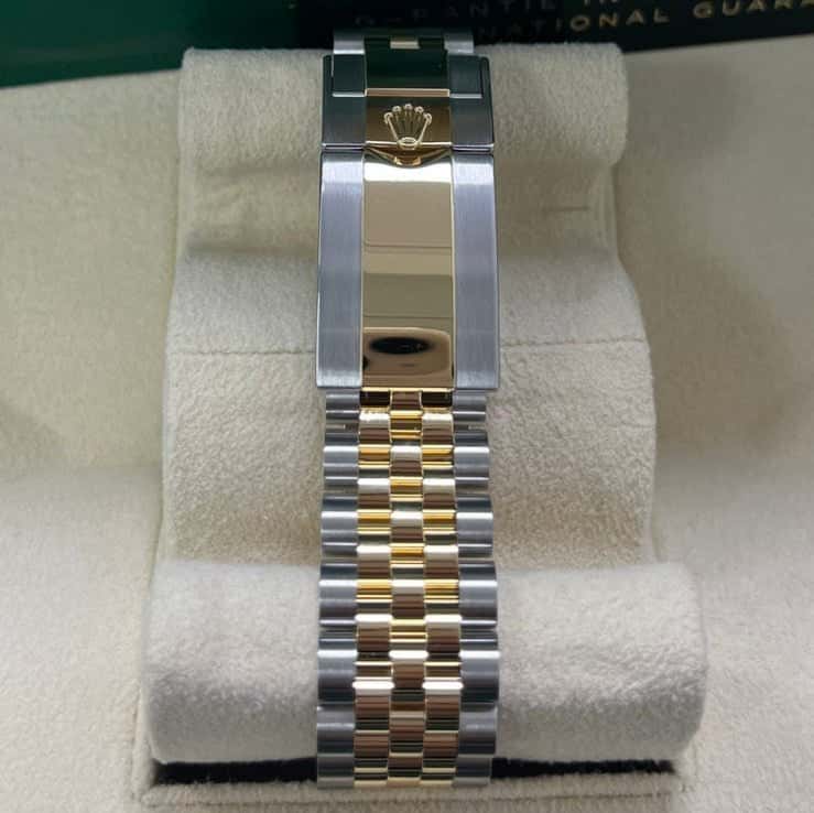 Rolex GMT-Master II 40mm Black Never worn - Model View