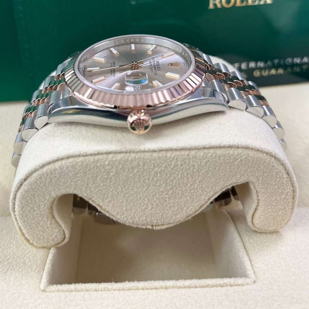 Rolex Datejust 41 Pink Never worn - Box View