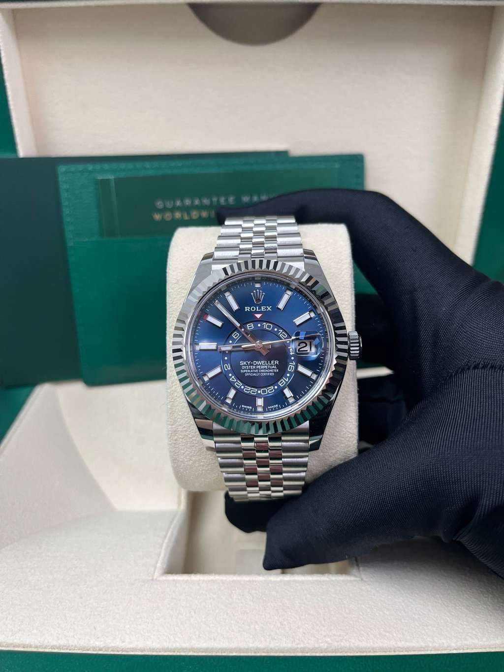 Rolex Sky-Dweller 42mm Blue Never worn - Model View