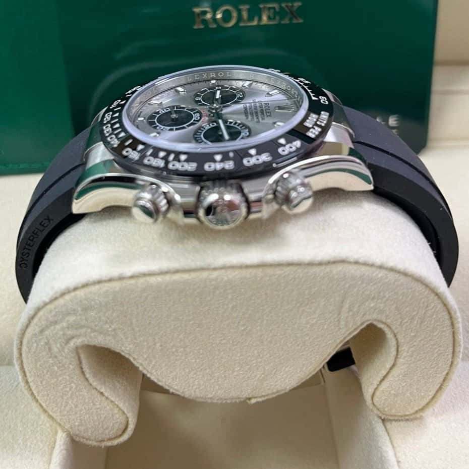 Rolex Daytona 40mm Black Never worn - Back View