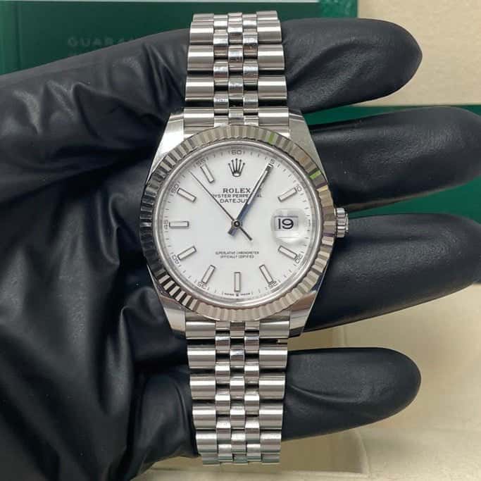 Rolex Datejust 41 White Never worn - Inside View