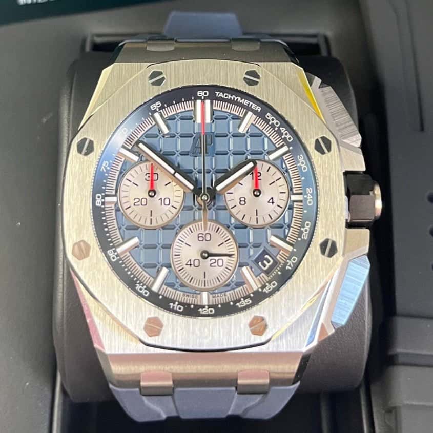 Audemars Piguet Royal Oak Offshore 43mm MultiColor Never worn - Model View