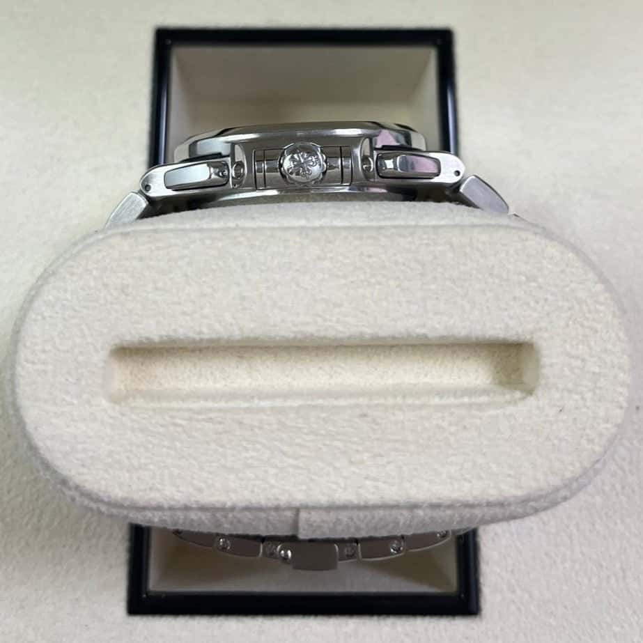 Patek Philippe Nautilus 40mm MultiColor Never worn - Box View