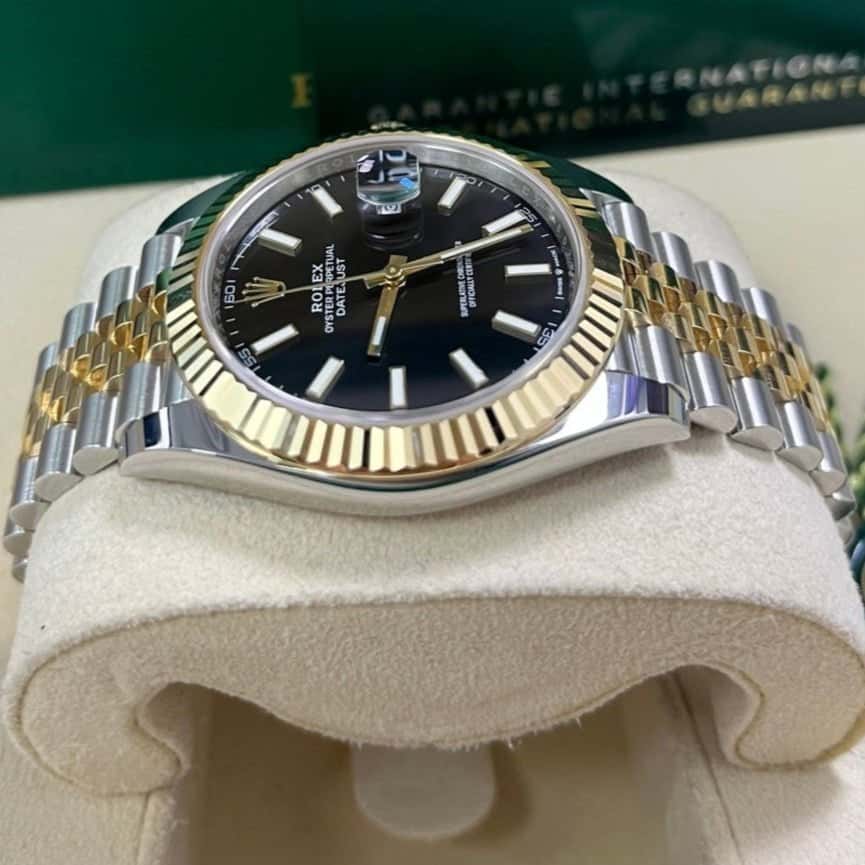 Rolex Datejust 41 Black Never worn - Back View