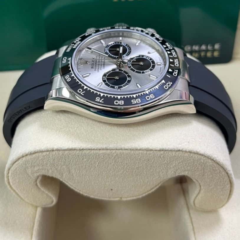 Rolex Daytona 40mm Silver Never worn - Back View