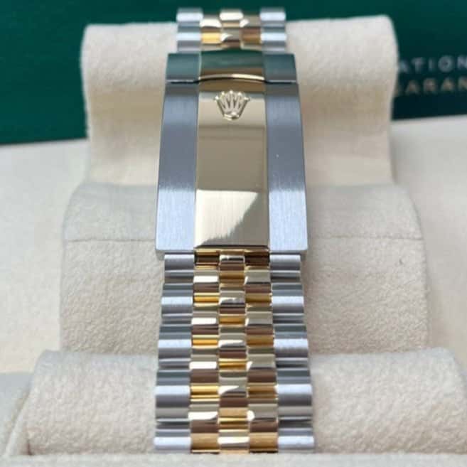 Rolex Yellow Rolesor Sky-Dweller Watch - Black Index Dial - Jubilee Bracelet 42mm Black Never worn - Model View