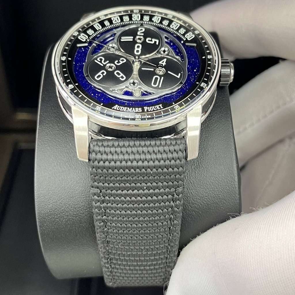 Audemars Piguet Code 11.59 41mm MultiColor Never worn - Model View