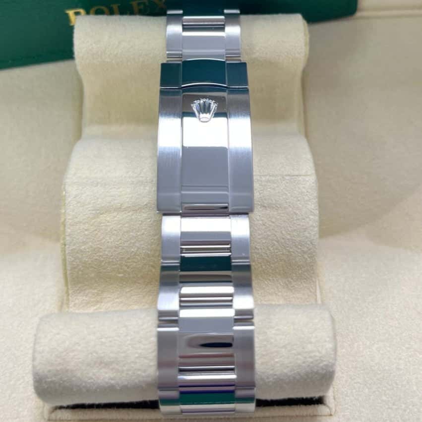 Rolex Datejust 41 Blue Never worn - Inside View