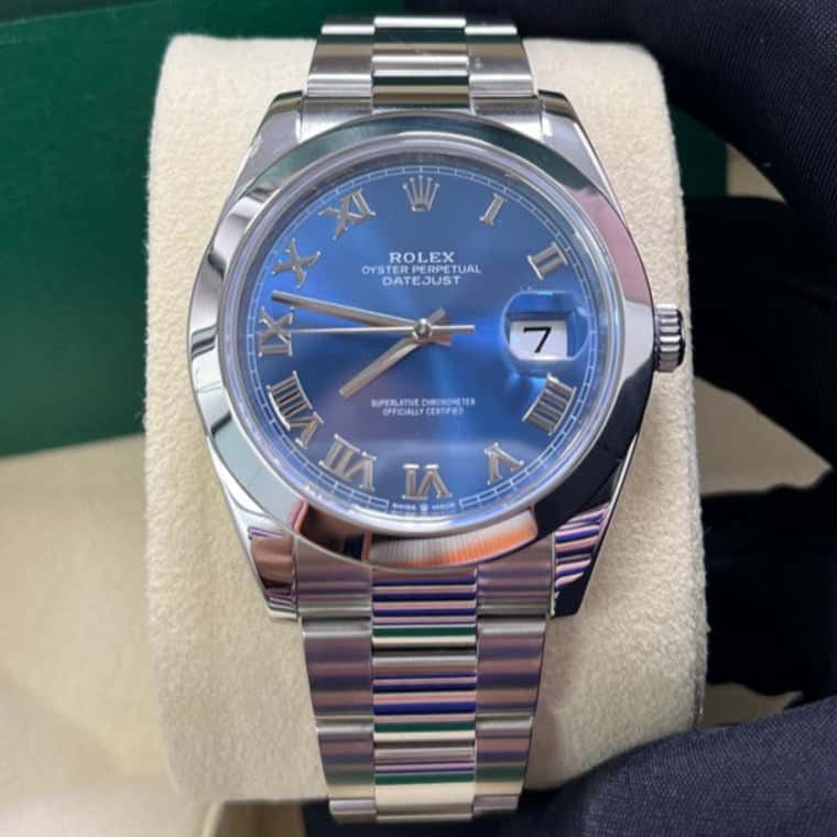 Rolex Datejust 41 Blue Never worn - Model View