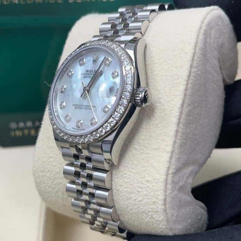 Rolex Datejust 31 Silver Never worn - Box View