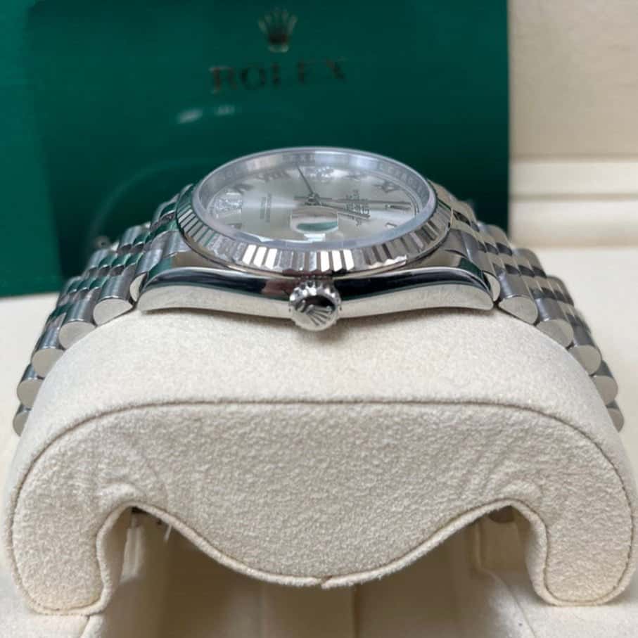 Rolex Datejust 36 Silver Never worn - Model View