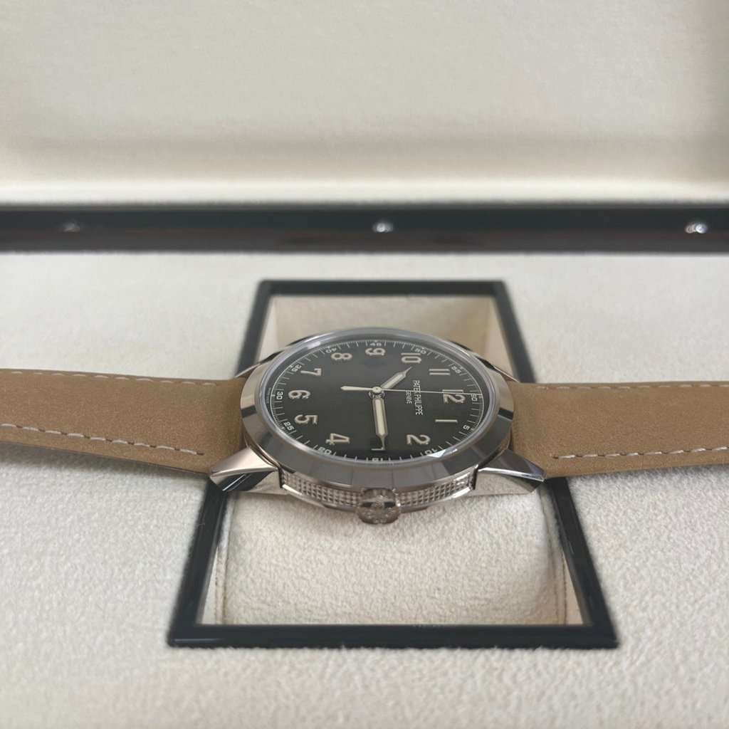 Patek Philippe Calatrava 40mm White Never worn - Inside View