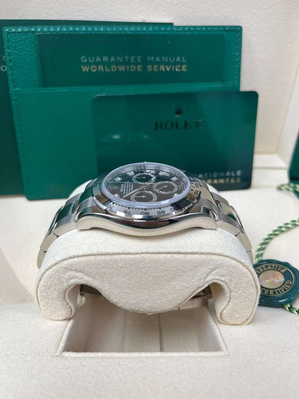 Rolex Daytona 40mm Silver Never worn - Inside View