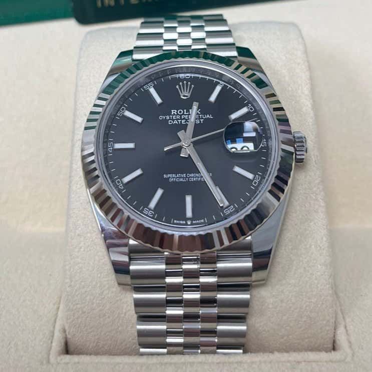 Rolex Datejust 41 Black Never worn - Back View