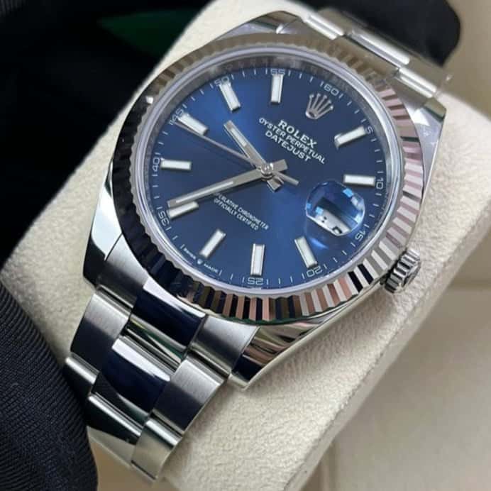 Rolex Datejust 41 Blue Never worn - Model View