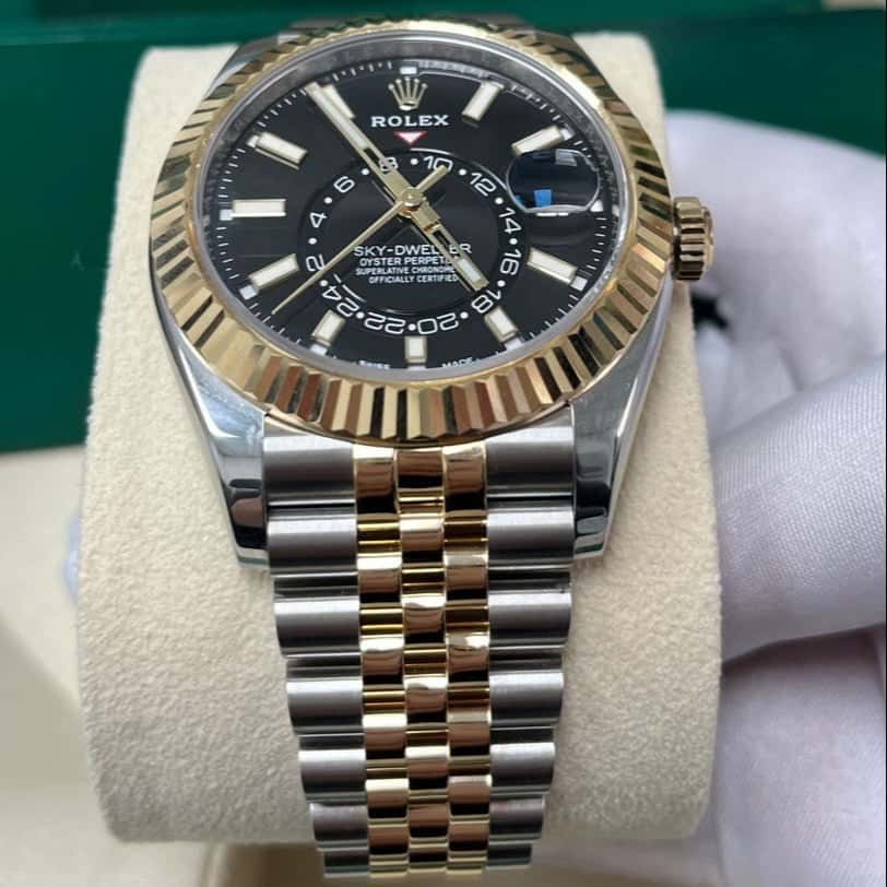 Rolex Yellow Rolesor Sky-Dweller Watch - Black Index Dial - Jubilee Bracelet 42mm Black Never worn - Box View