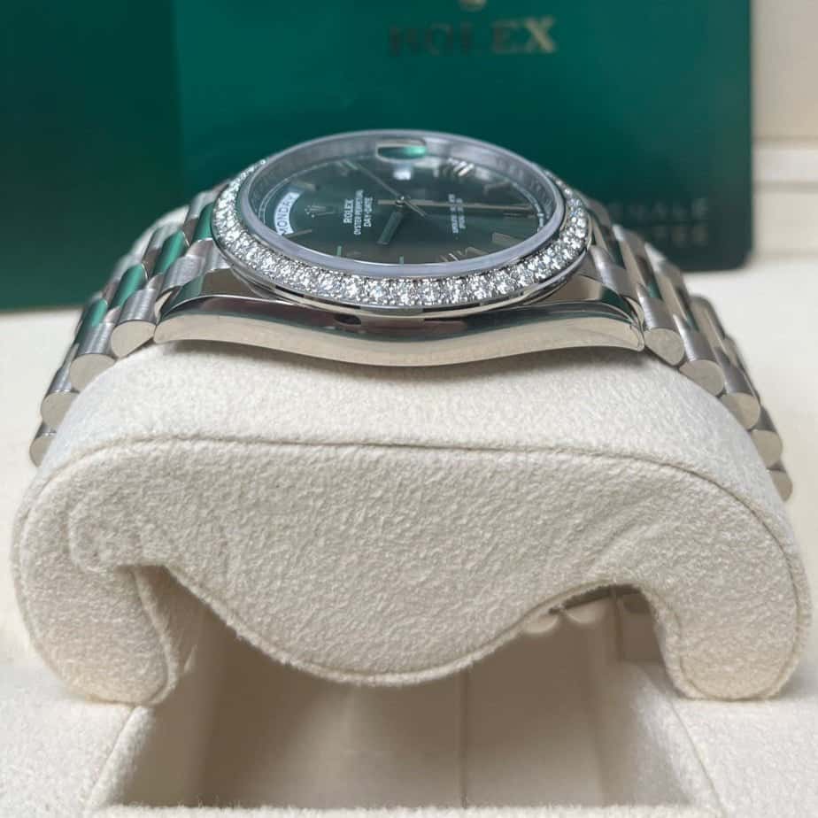Rolex White Gold Day-Date 40 Watch - Bezel - Olive Green Bevelled Roman Dial - President Bracelet Green Never worn - Inside View
