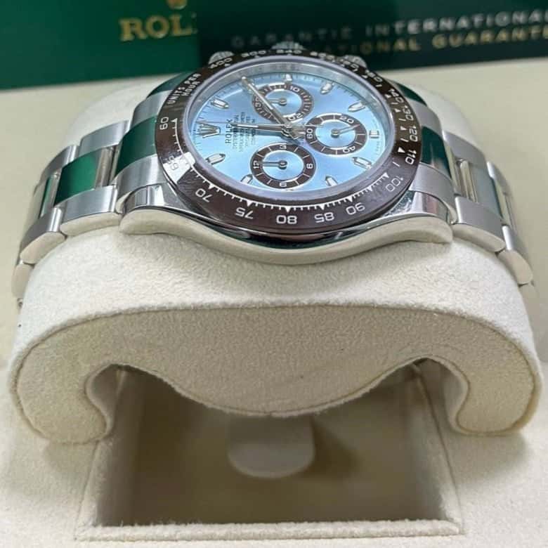 Rolex 950 Platinum Cosmograph Daytona 40 Watch - Ice Blue Index Dial Blue Never worn - Model View