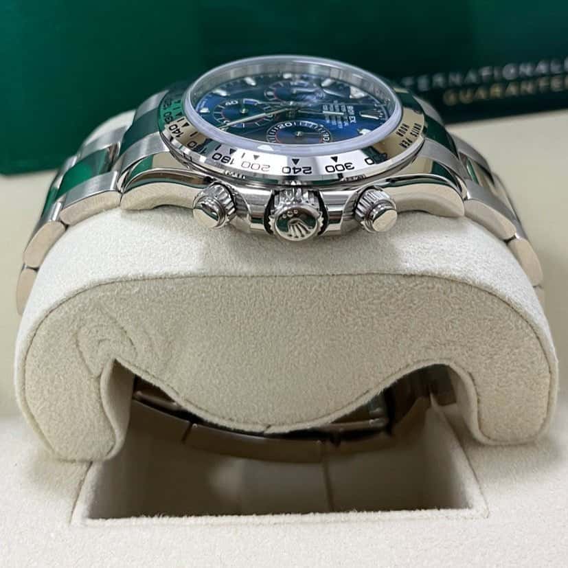 Rolex Daytona 40mm Blue Never worn - Back View