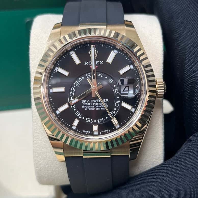 Rolex Yellow Gold Sky-Dweller Watch - Black Index Dial - Oysterflex Bracelet 42mm Black Never worn - Model View