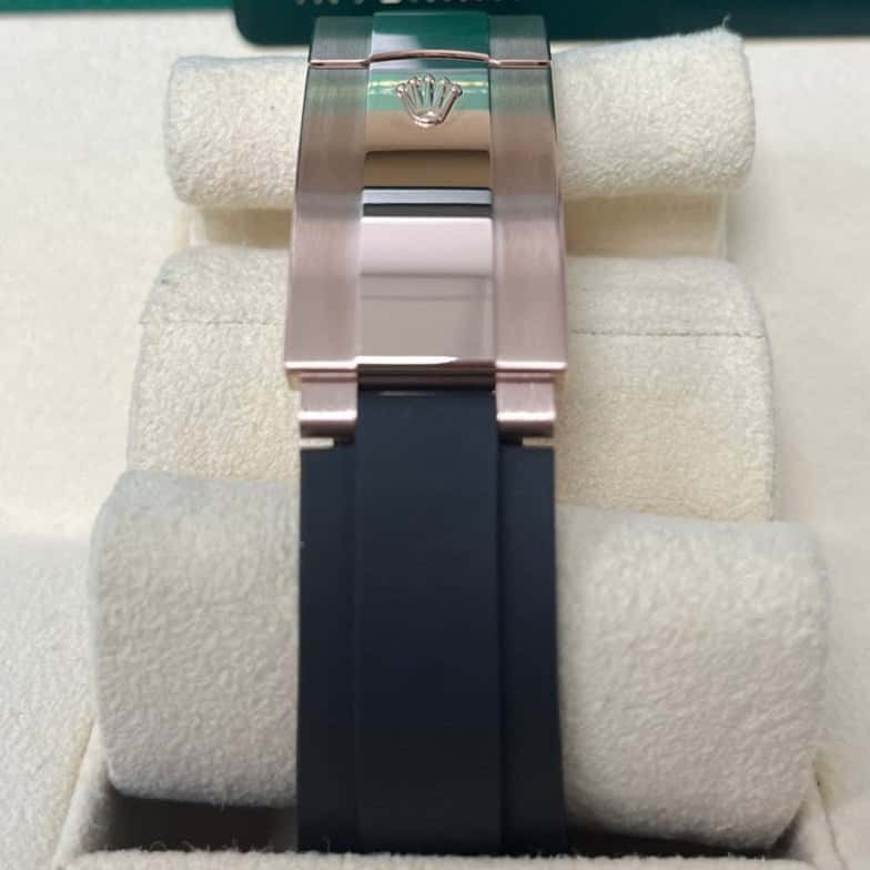 Rolex Sky-Dweller 42mm Pink Never worn - Back View