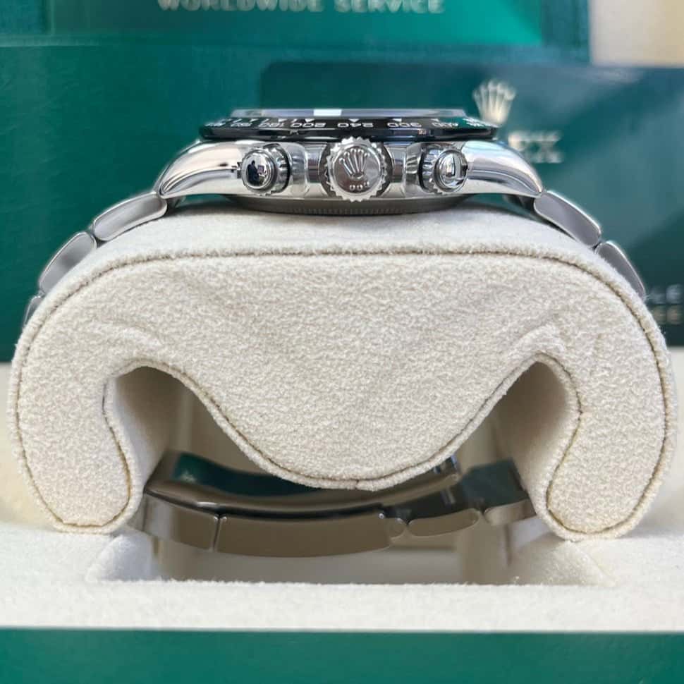 Rolex Daytona 40mm Black Never worn - Inside View