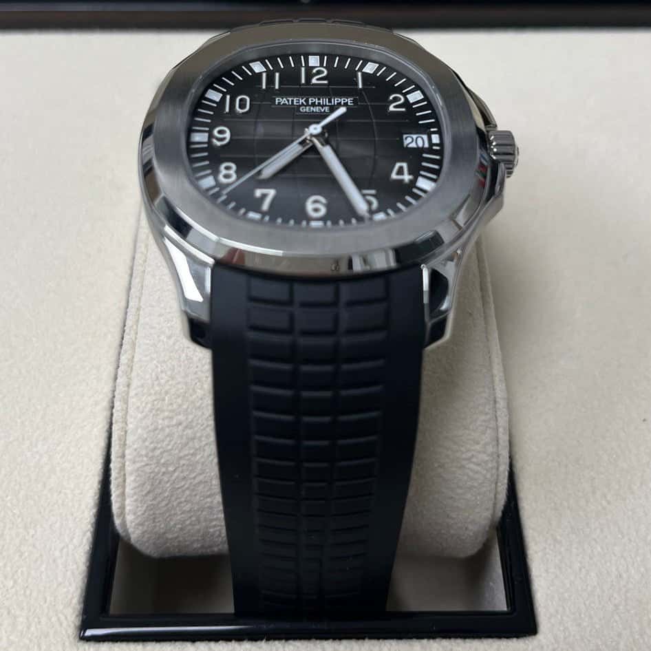 Patek Philippe Aquanaut 40mm Black Never worn - Inside View