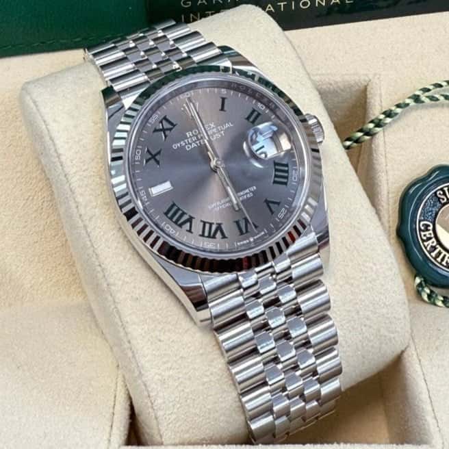 Rolex Datejust 36 Grey Never worn - Box View