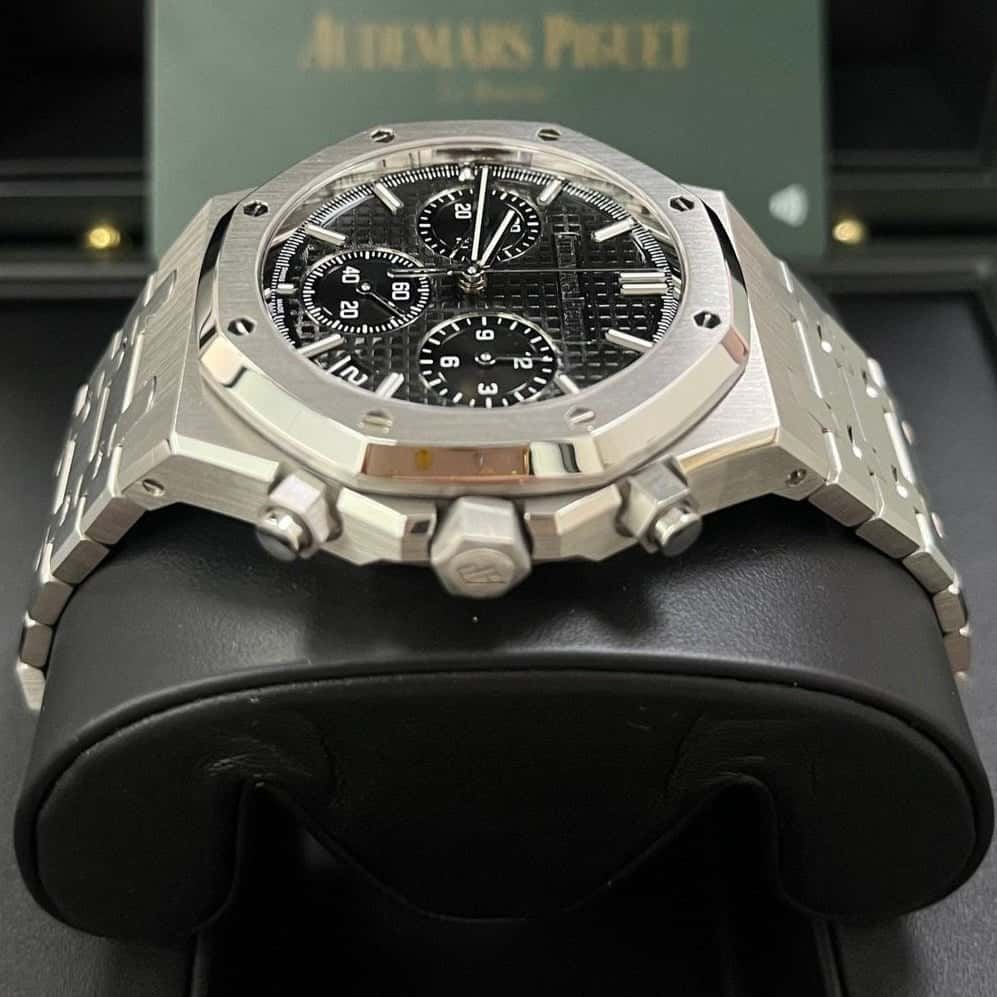 Audemars Piguet Royal Oak Selfwinding Chronograph 41mm Black Never worn - Model View