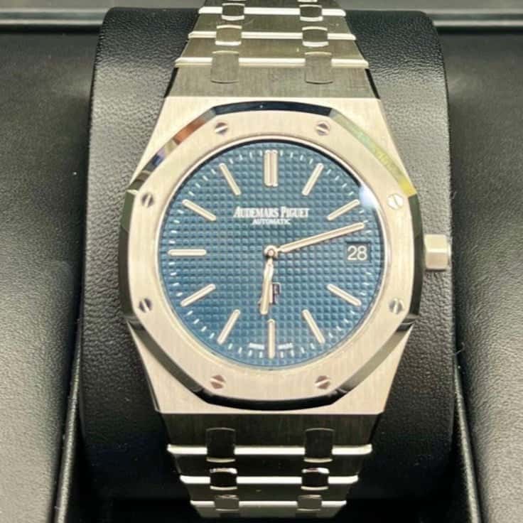 Audemars Piguet Royal Oak 39mm Blue Never worn - Inside View