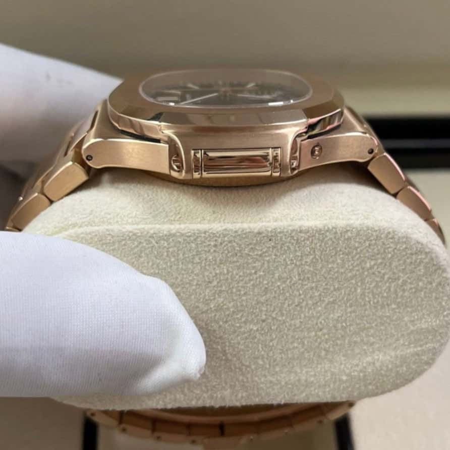 Patek Philippe Nautilus 40mm Pink Never worn - Inside View