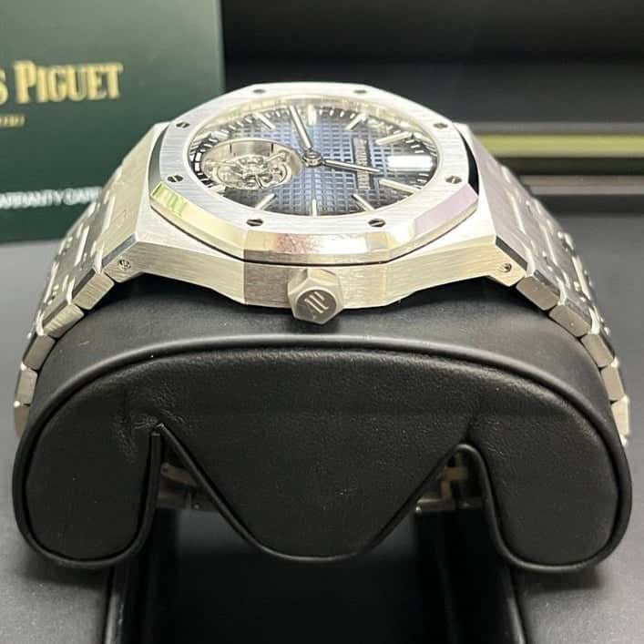 Audemars Piguet Royal Oak 41mm Blue Never worn - Back View