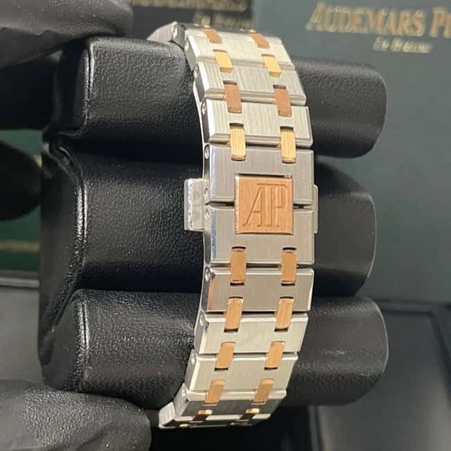 Audemars Piguet Royal Oak Selfwinding 37mm Pink Never worn - Inside View