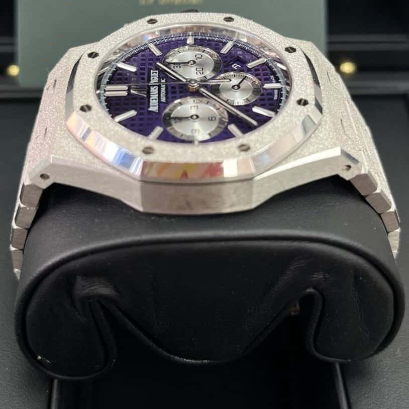 Audemars Piguet Royal Oak Selfwinding Chronograph 41mm White Never worn - Inside View