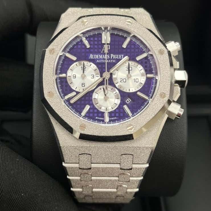 Audemars Piguet Royal Oak Selfwinding Chronograph 41mm White Never worn - Model View