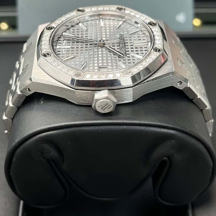 Audemars Piguet Royal Oak Selfwinding 37mm MultiColor Never worn - Box View