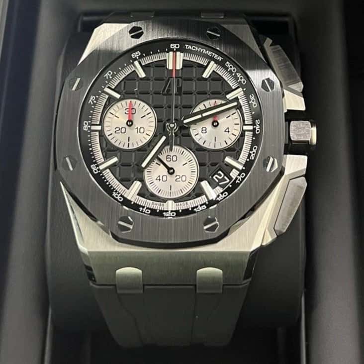 Audemars Piguet Royal Oak Offshore Selfwinding Chronograph 43mm MultiColor Never worn - Back View