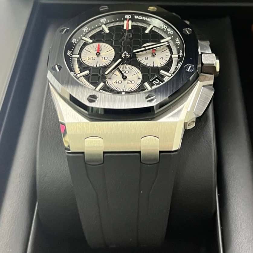 Audemars Piguet Royal Oak Offshore Selfwinding Chronograph 43mm MultiColor Never worn - Inside View