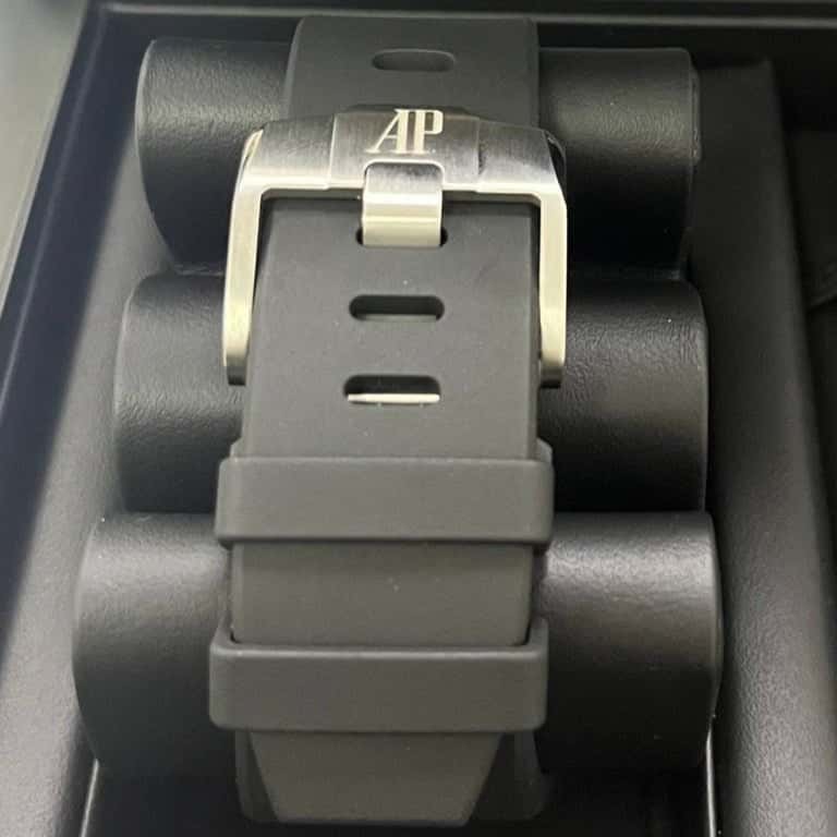 Audemars Piguet Royal Oak Offshore Selfwinding Chronograph 43mm MultiColor Never worn - Model View