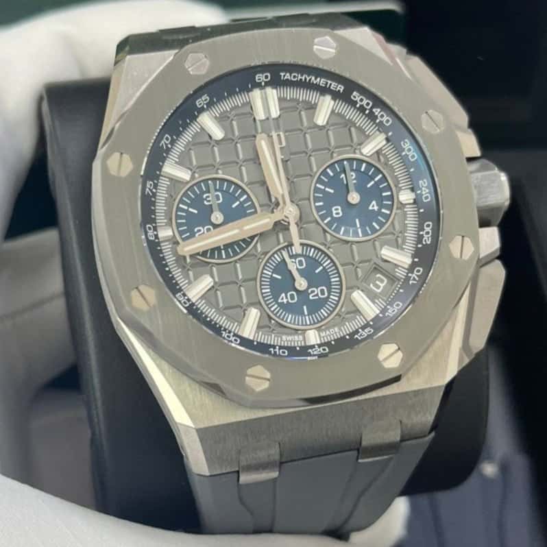 Audemars Piguet Royal Oak Offshore Selfwinding Chronograph 43mm MultiColor Never worn - Model View