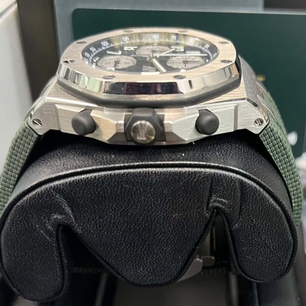 Audemars Piguet ROYAL OAK OFFSHORE SELFWINDING CHRONOGRAPH 42mm MultiColor Never worn - Model View