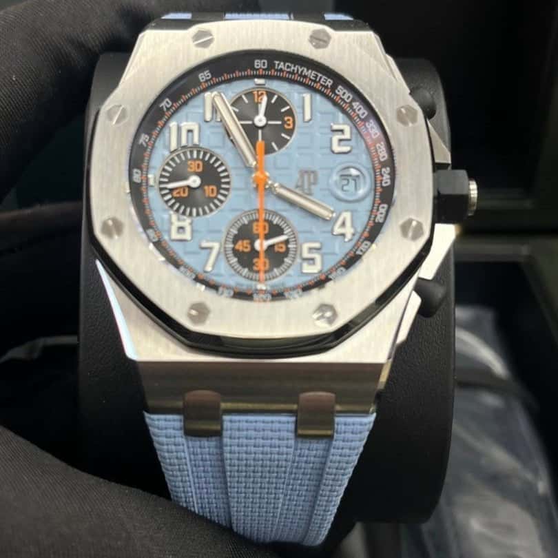 Audemars Piguet Royal Oak Offshore 42mm MultiColor Never worn - Model View