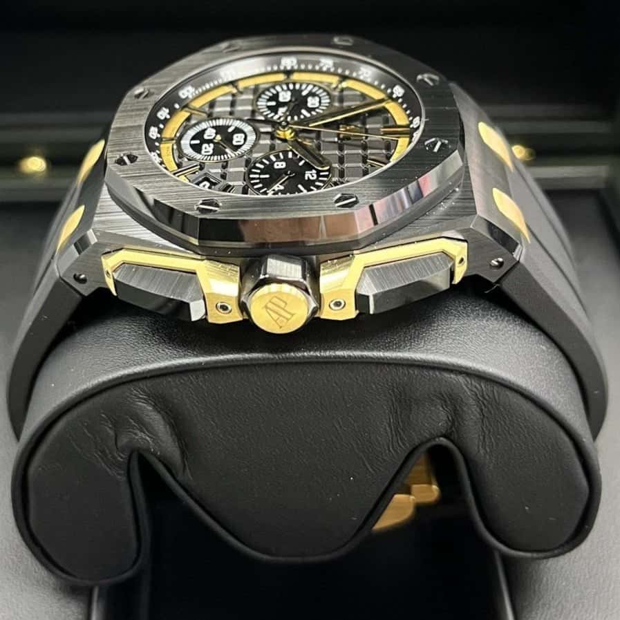 Audemars Piguet Royal Oak Offshore 44mm MultiColor Never worn - Inside View
