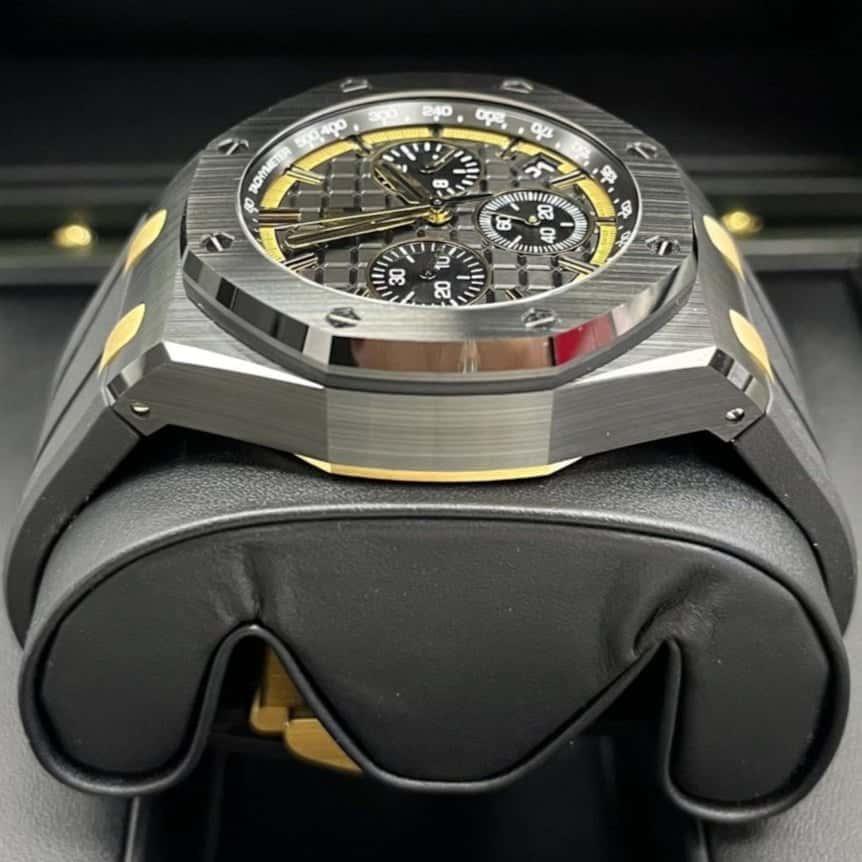 Audemars Piguet Royal Oak Offshore 44mm MultiColor Never worn - Model View