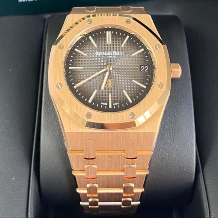 Audemars Piguet Royal Oak 39mm MultiColor Never worn - Back View
