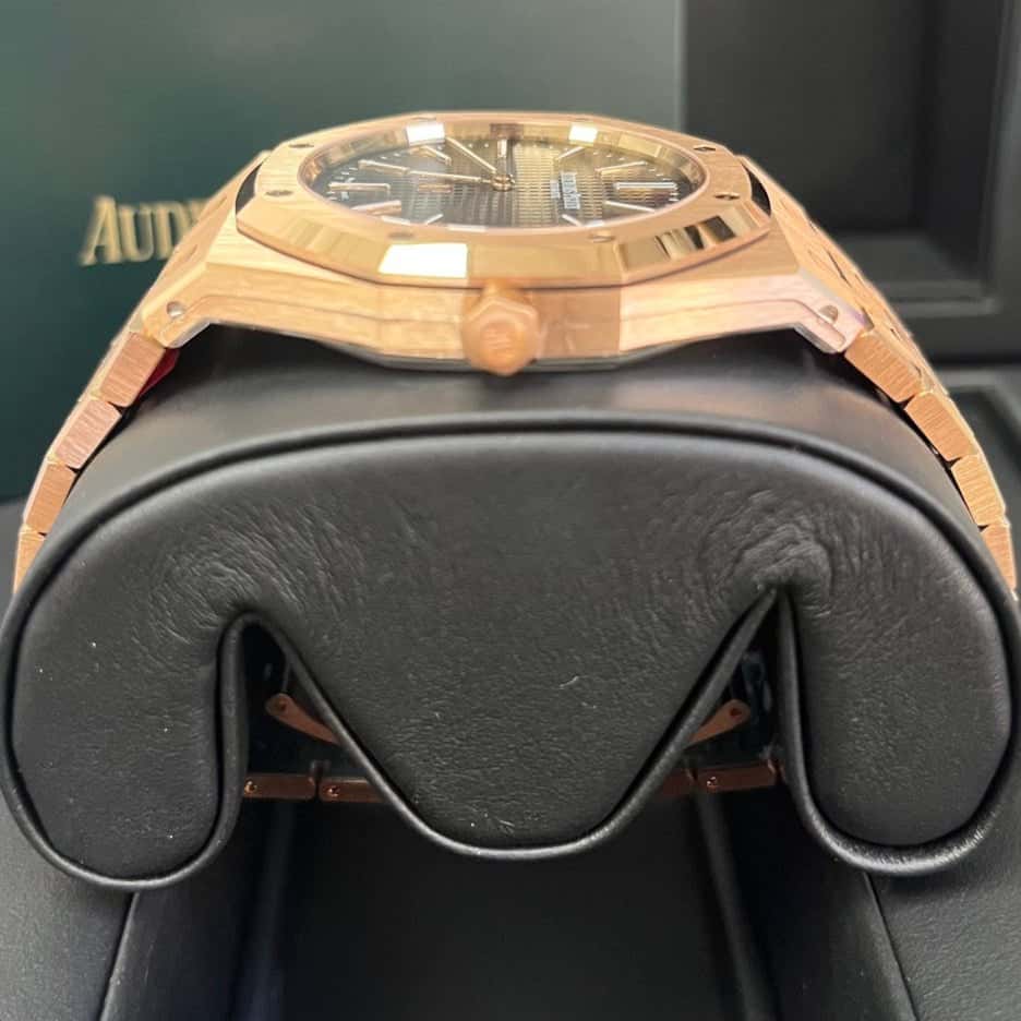 Audemars Piguet Royal Oak 39mm MultiColor Never worn - Inside View