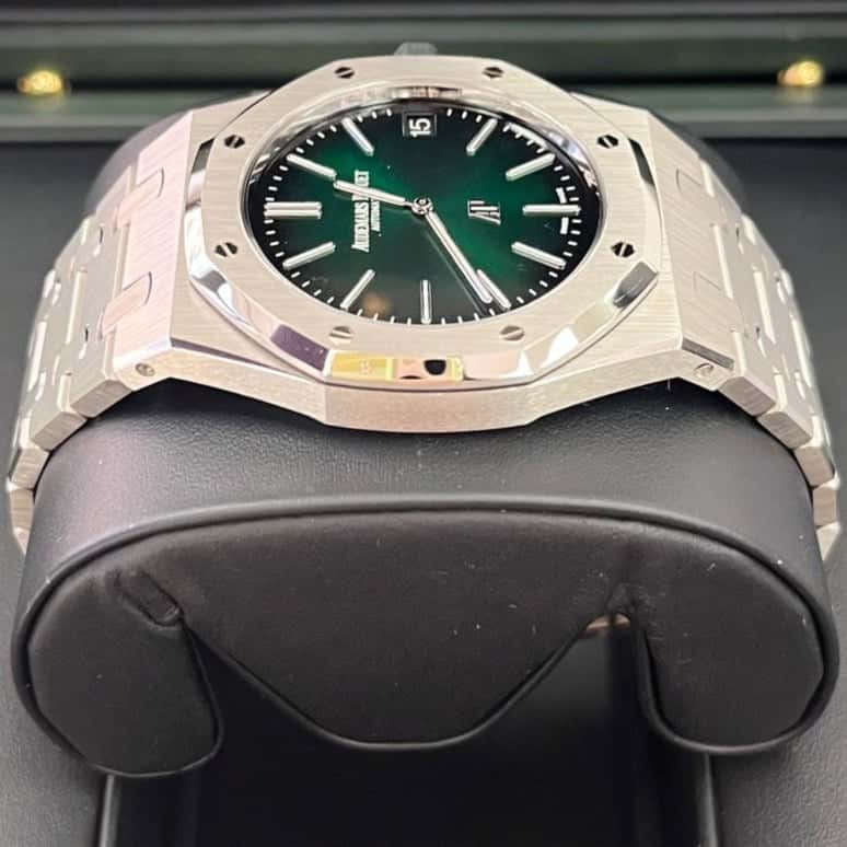 Audemars Piguet Royal Oak 41mm MultiColor Never worn - Back View