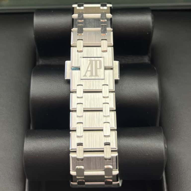 Audemars Piguet Royal Oak 41mm MultiColor Never worn - Model View