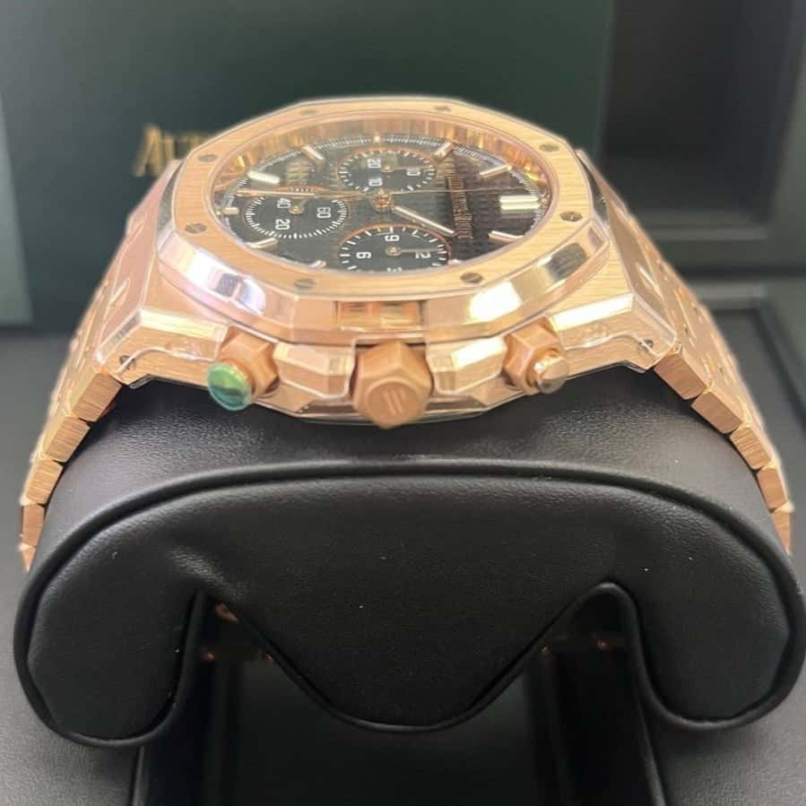 Audemars Piguet Royal Oak Chronograph 41mm Pink Never worn - Back View
